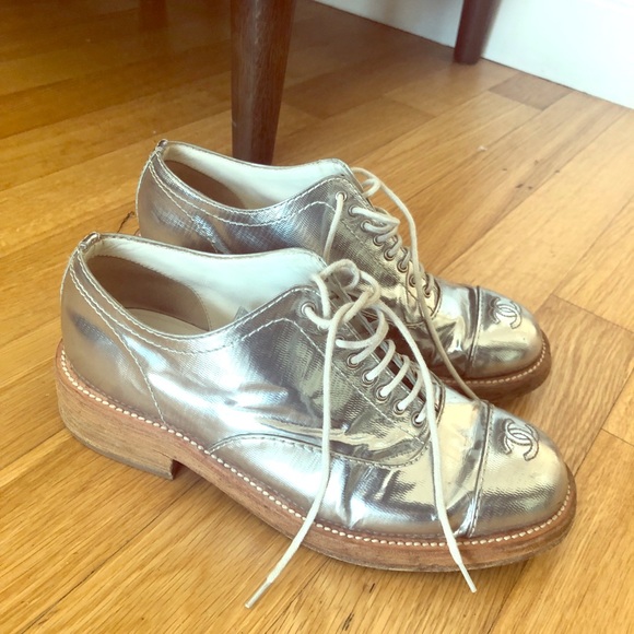CHANEL SILVER OXFORDS!!! - Picture 1 of 4